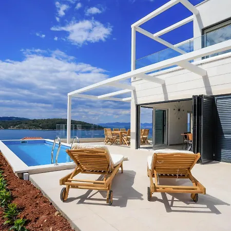 Jaksa By Interhome Necujam