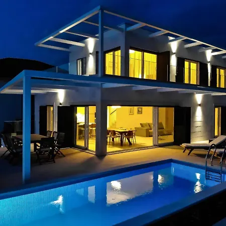 Jaksa By Interhome *
